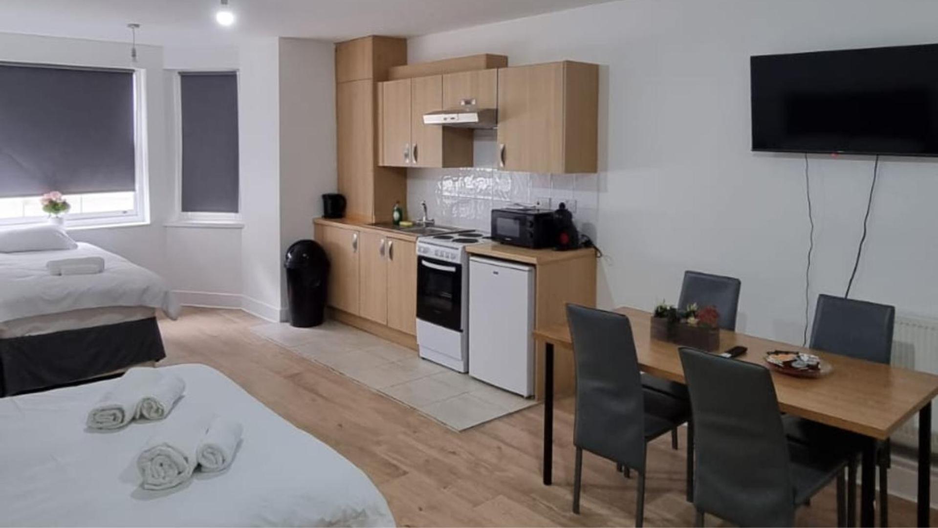 Charmstay Swiss Cottage Londra Dış mekan fotoğraf
